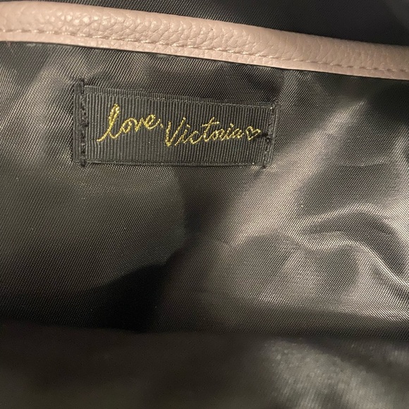 Victoria’s Secret V-Quilted City Mini Backpack baby pink color - Picture 8 of 10